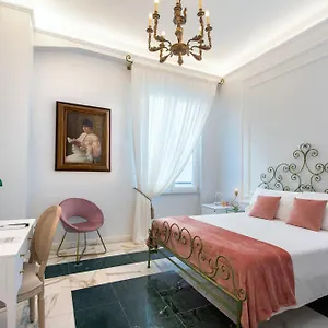 2* לינה וארוחת בוקר Residenza Borbonica