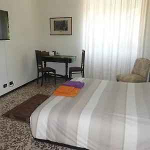  Apartment Quercia Italy