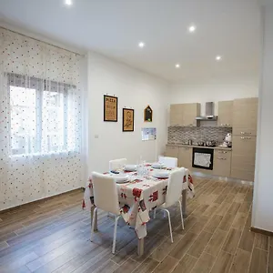 Marta House Nápoles